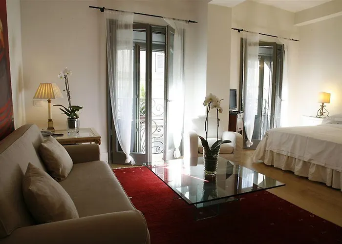 Milanosuites Apartament *