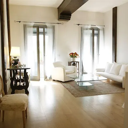 Milanosuites Apartment *